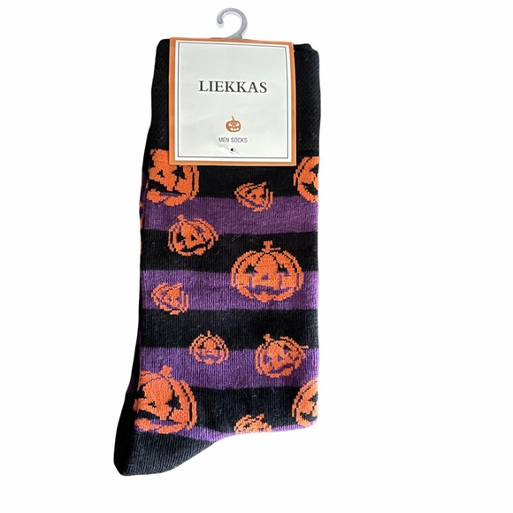 3/$20 Purple and Black Pumpkin Socks! - Picture 2 of 3
